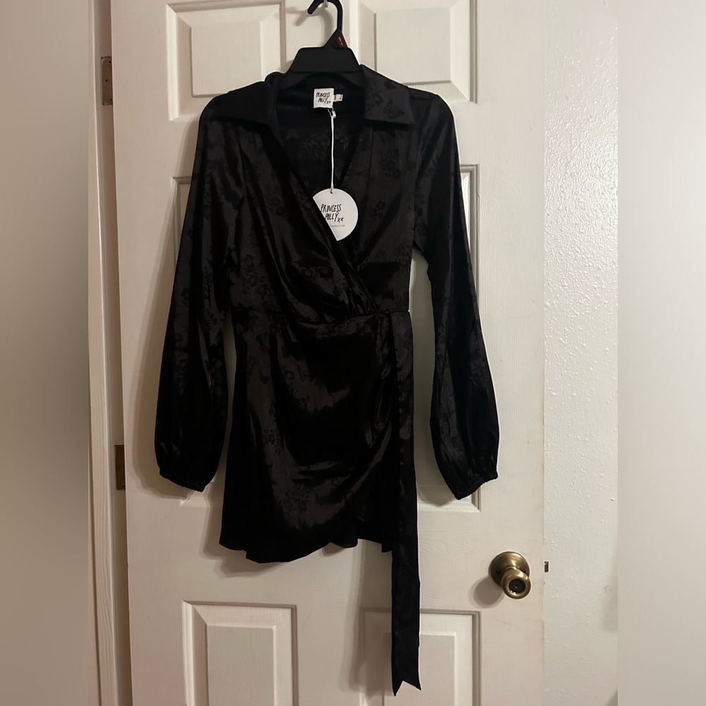 NWT Princess Polly Allira Wrap Mini Dress Black - Picture 2 of 7